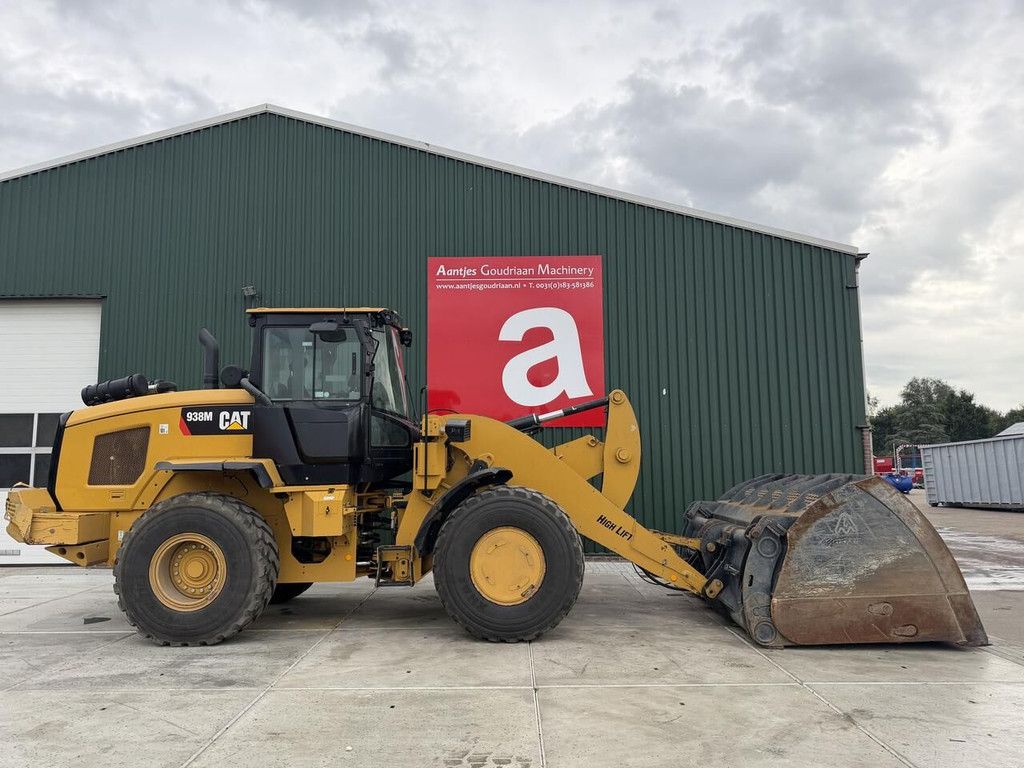Caterpillar 938M wheel loader