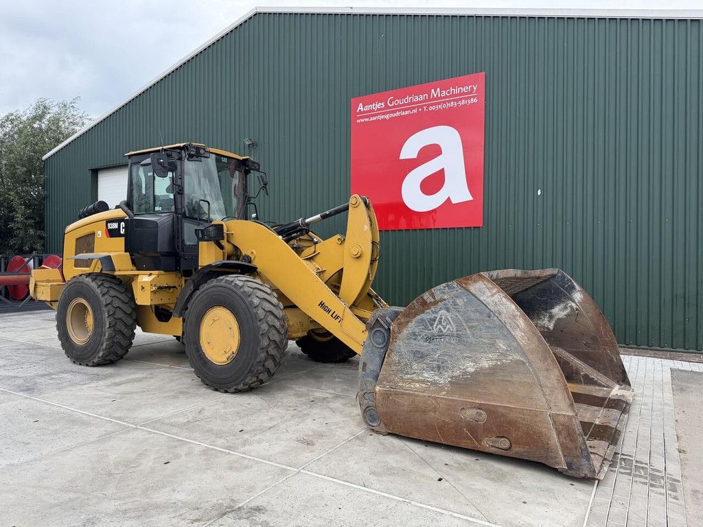 Caterpillar 938M wheel loader