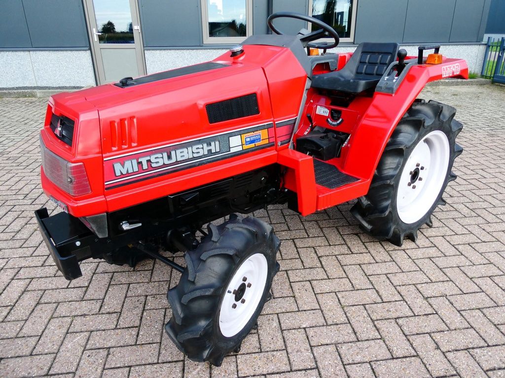 Mitsubishi MT17 4wd