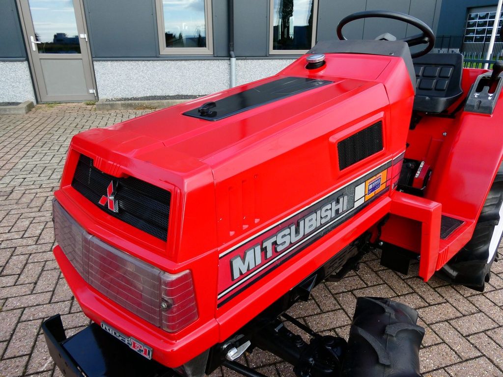 Mitsubishi MT17 4wd