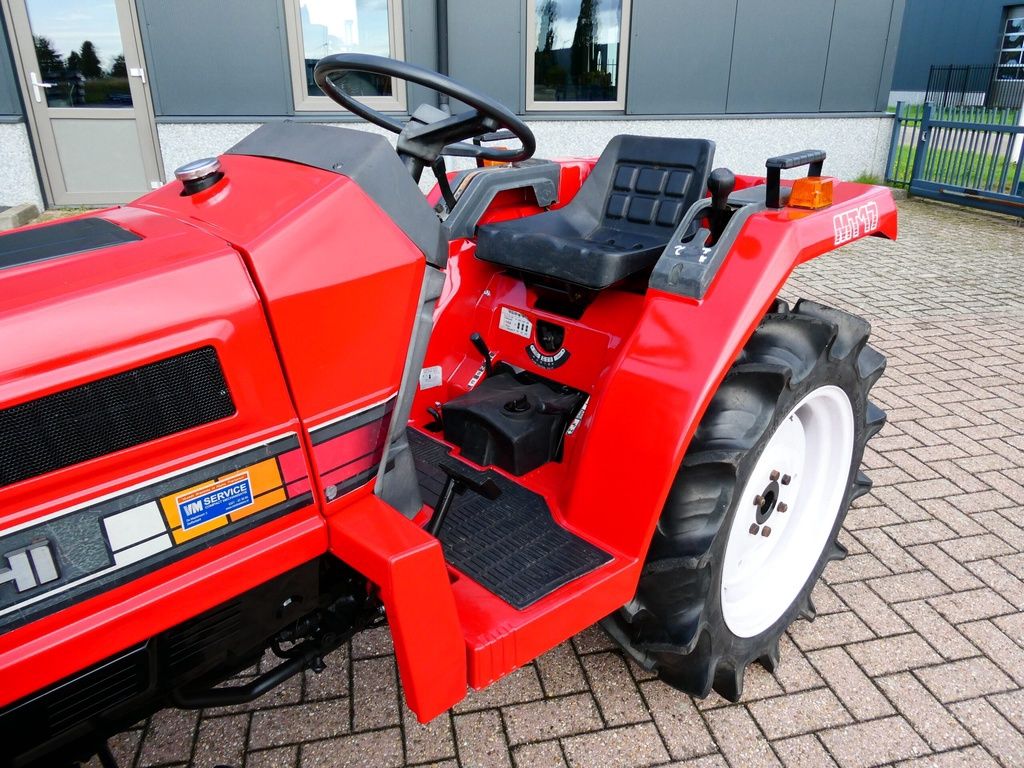 Mitsubishi MT17 4wd