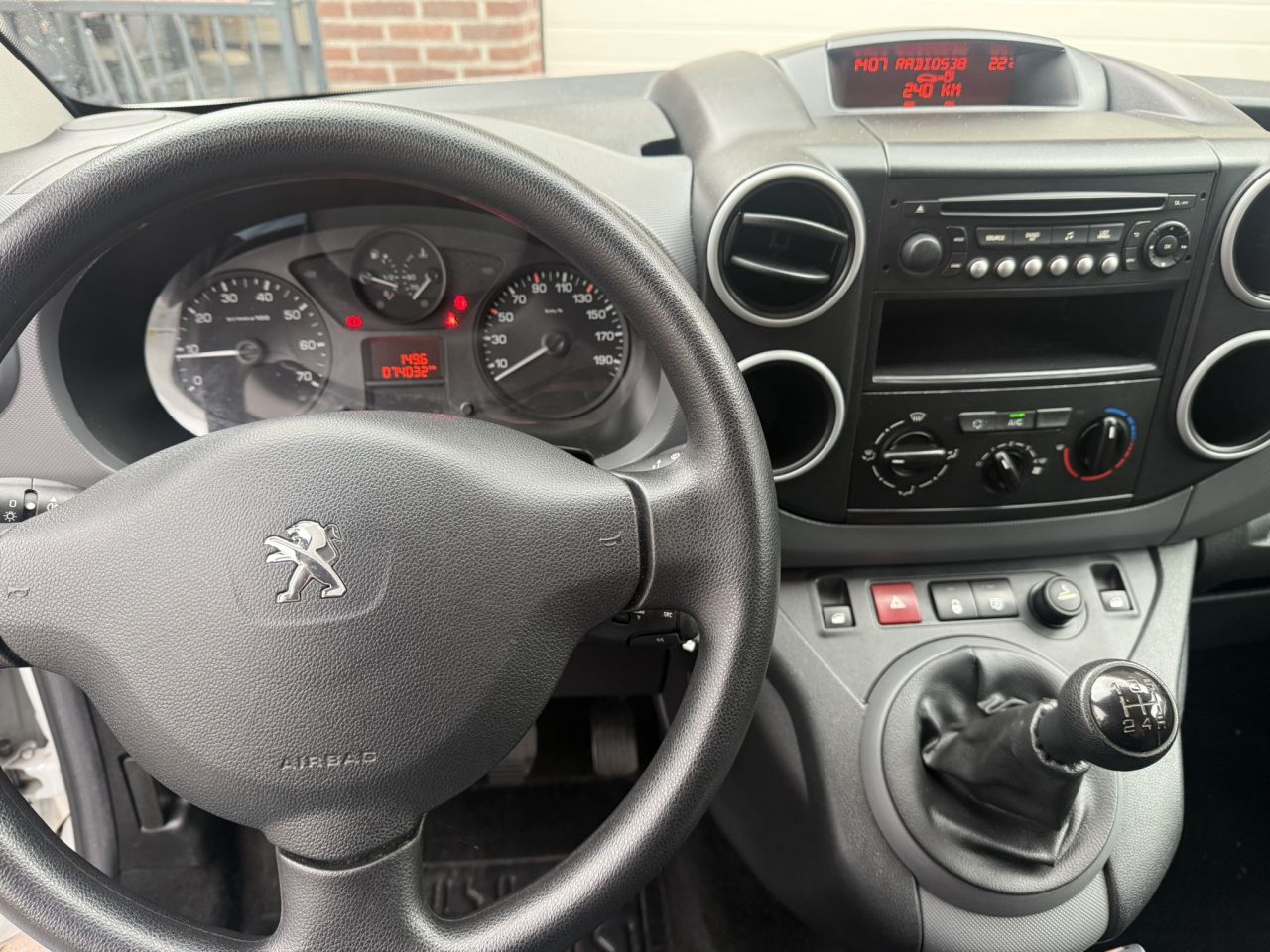 Peugeot Partner koel / vries auto tot min 20