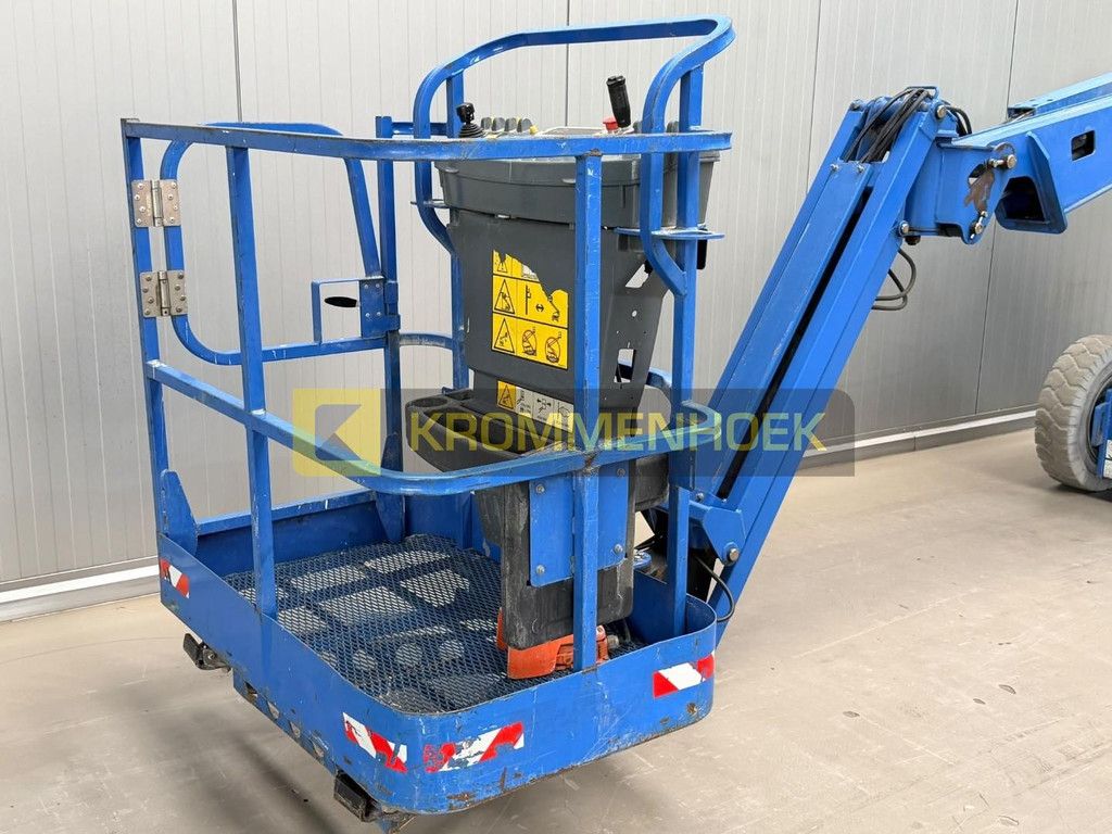 JLG E 300 AJP 3D KH10320