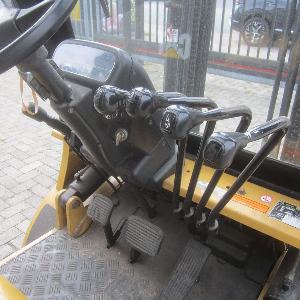 Caterpillar GP20K, LPG-gas, duplo, side shift, vorkverstelling.