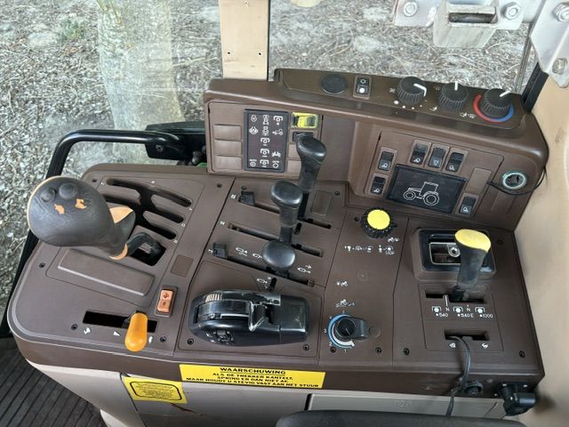 John deere 6610