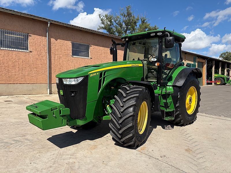 John Deere 8335R Powr Shift *Motor neu*
