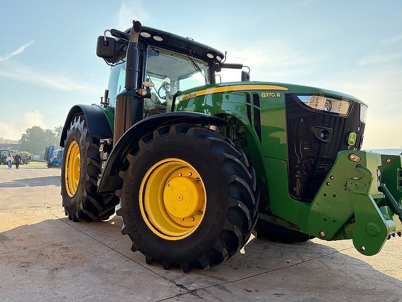 John Deere 8370R E23 *Motor bei 6500BH neu*