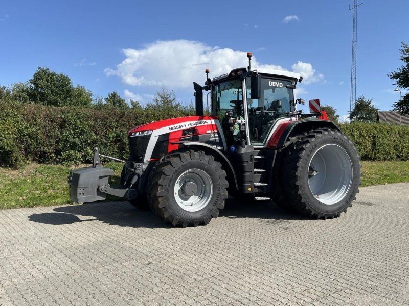 Massey Ferguson 8S 305 XTRA DYNA VT