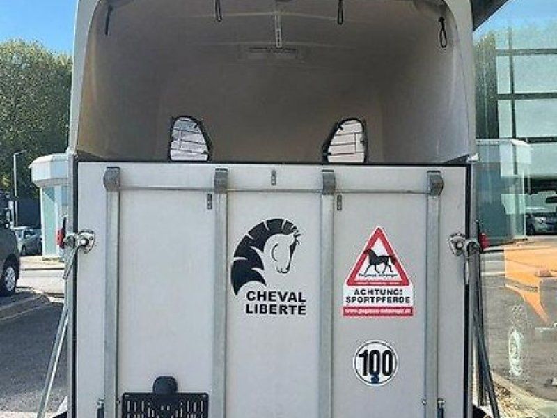 Cheval Liberte XL 2-Pferde Aluboden 2t 1.Hd. Sattelkamme