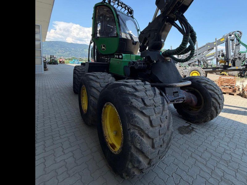John Deere 1270G