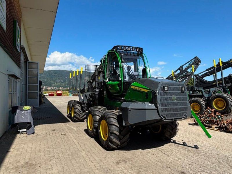 John Deere 910G