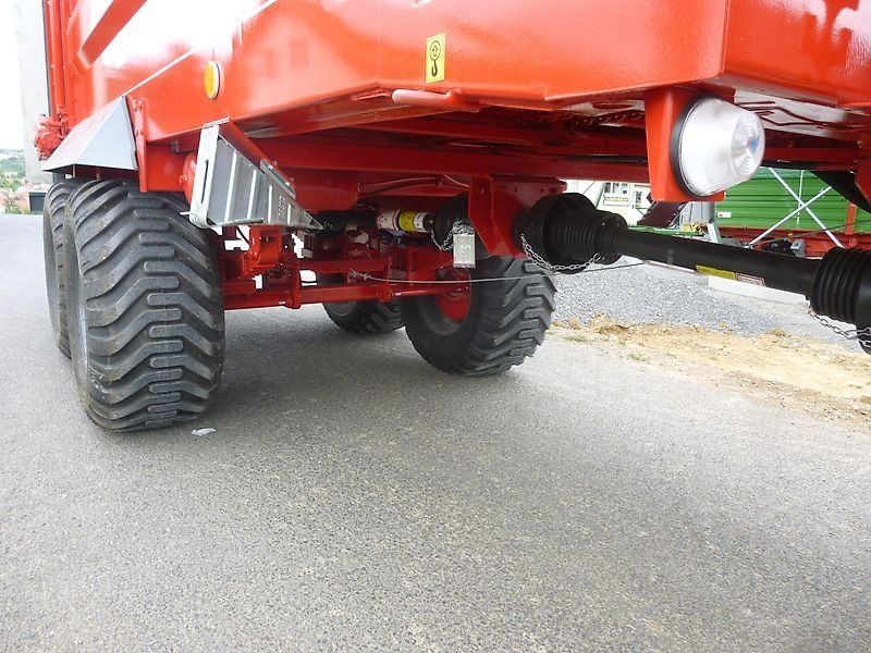 Unia Tytan 13 Premium Miststreuer 14,5 cbm Breitstreuwerk