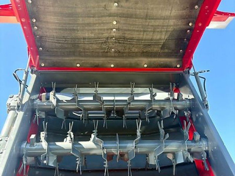 Unia Tytan 24V Miststreuer 26,5 cbm Breitstreuwerk