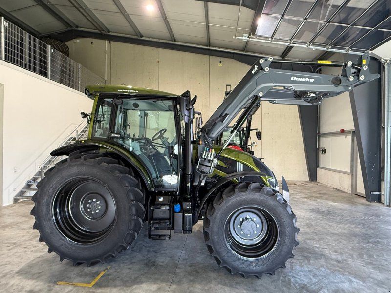 Valtra A105 H4
