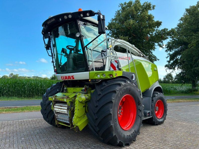 Claas Jaguar 950 inkl. Orbis 750 PU 300