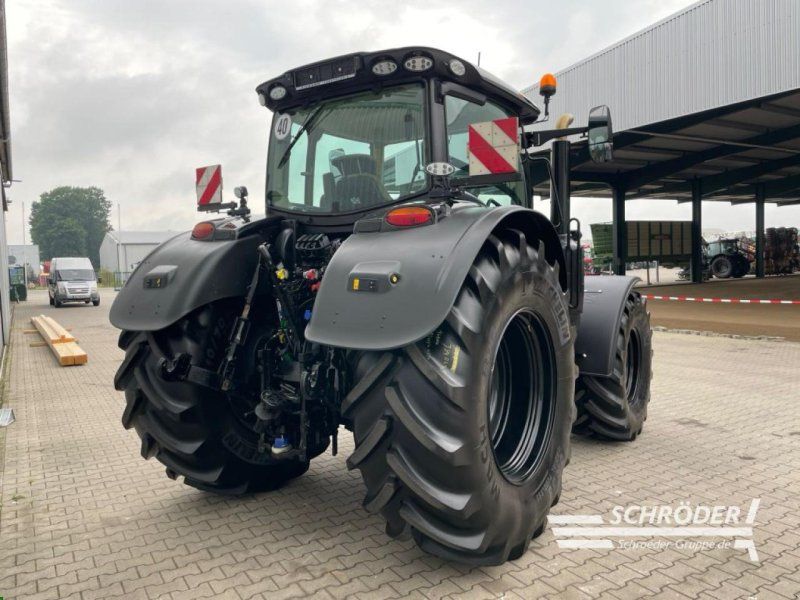 John Deere 6R185