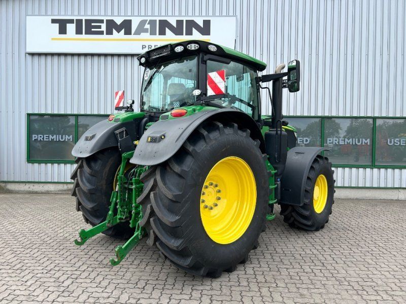 John Deere 6R 195