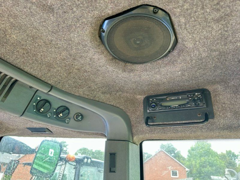 New Holland 8770