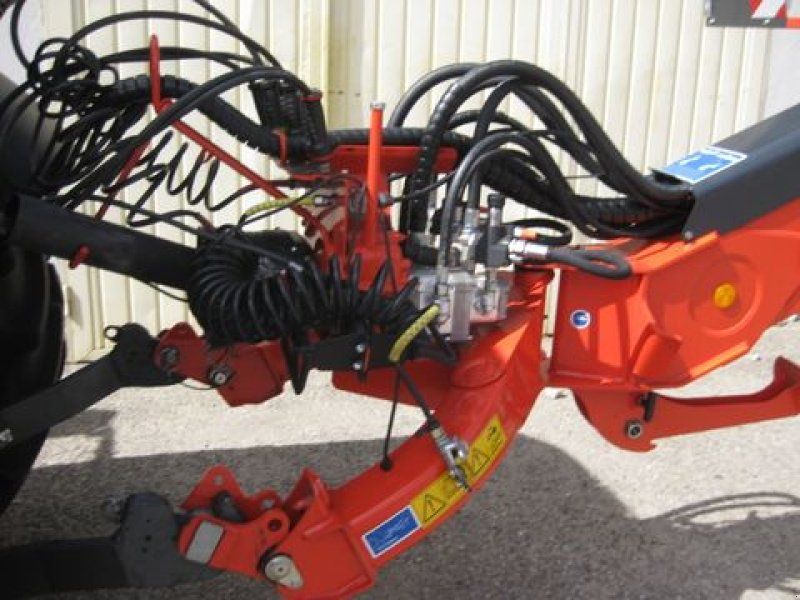 Kuhn Merge Maxx 760