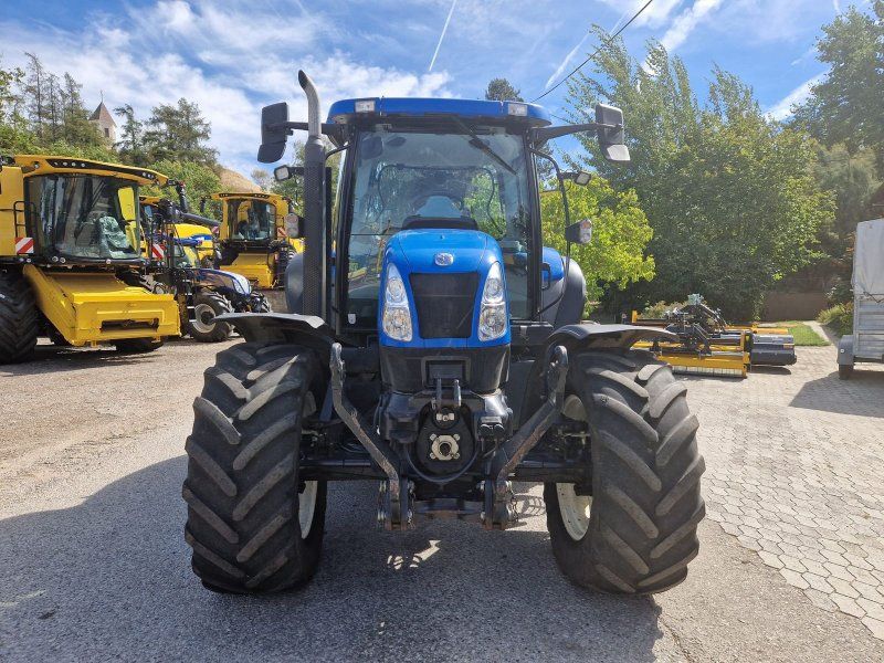 New Holland T6020 Elite