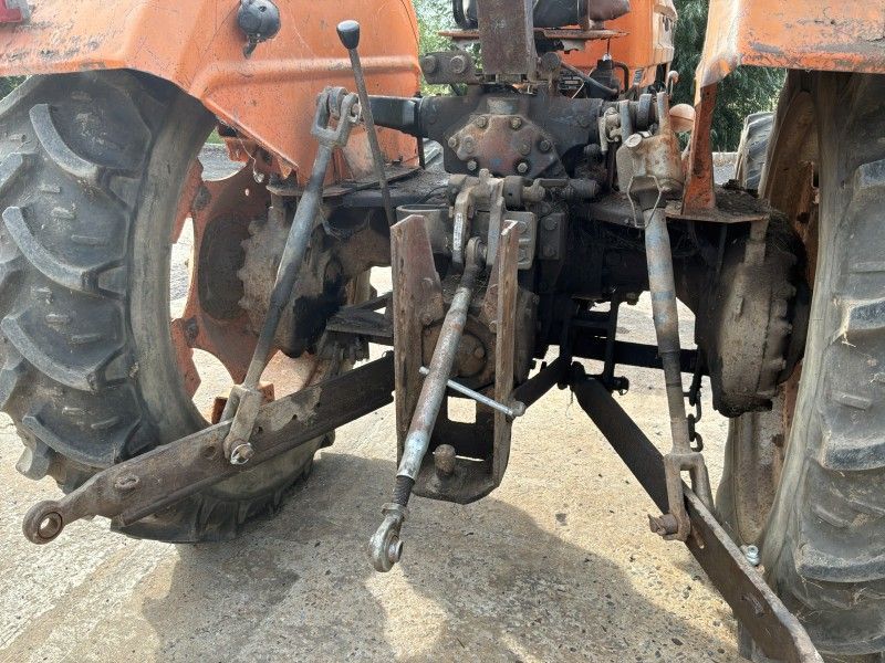 Fiat Someca 750 TD Oldtimer-Traktor mit Allradantrieb