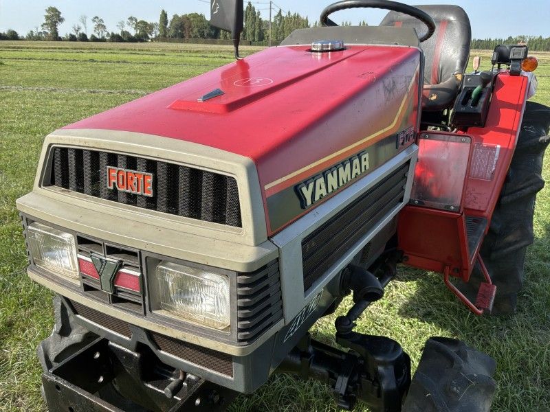 Yanmar F175 Minitraktor mit Allradantrieb