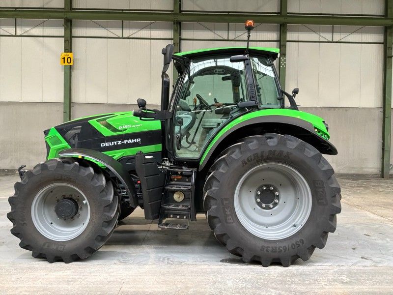 Deutz-Fahr Agrotron 6165 RC-Shift, landwirtschaftlicher Traktor mit Allradantrieb