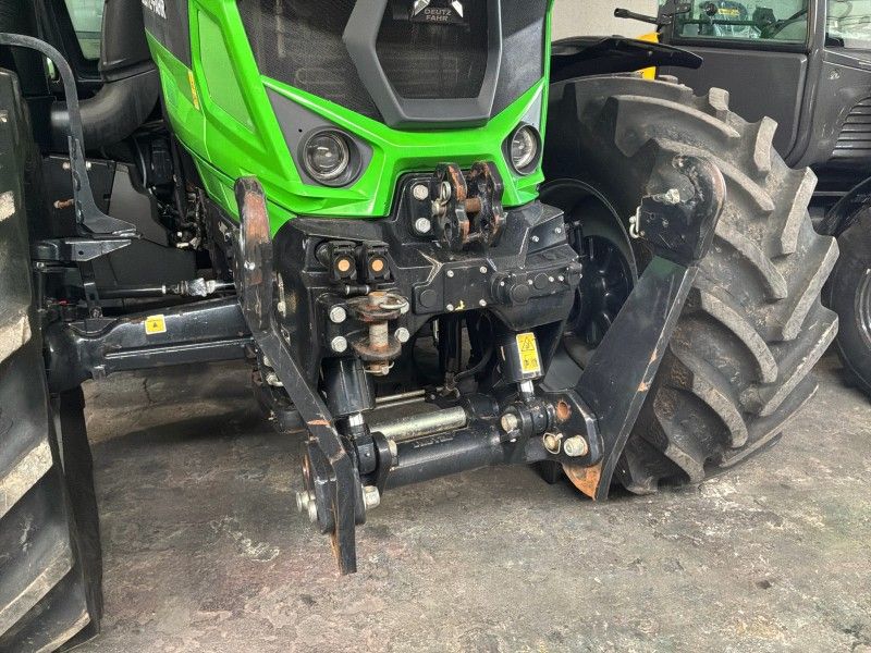Deutz-Fahr Agrotron 6165 RC-Shift, landwirtschaftlicher Traktor mit Allradantrieb
