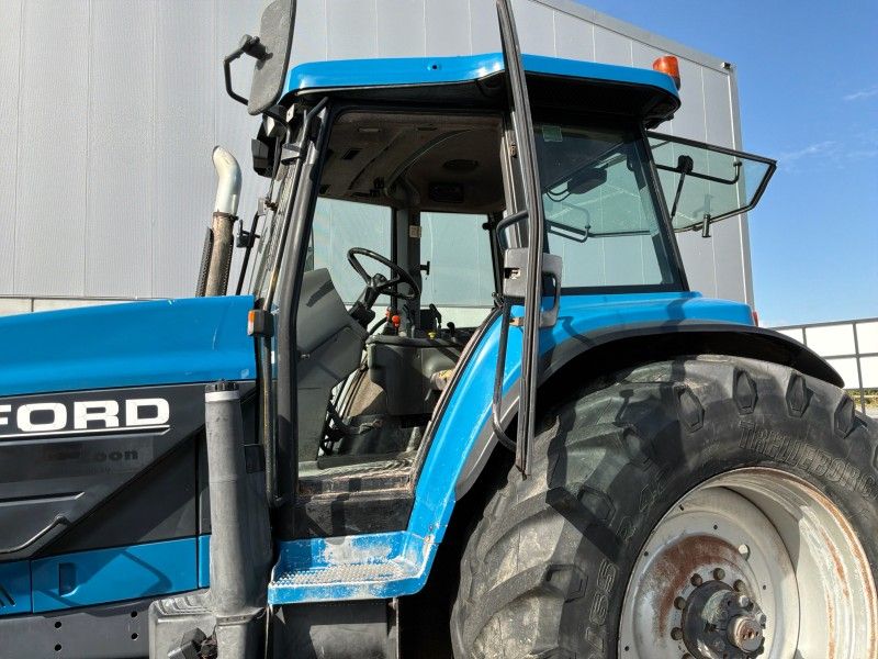 1994 Ford 8870 DT Landwirtschaftstraktor mit Allradantrieb
