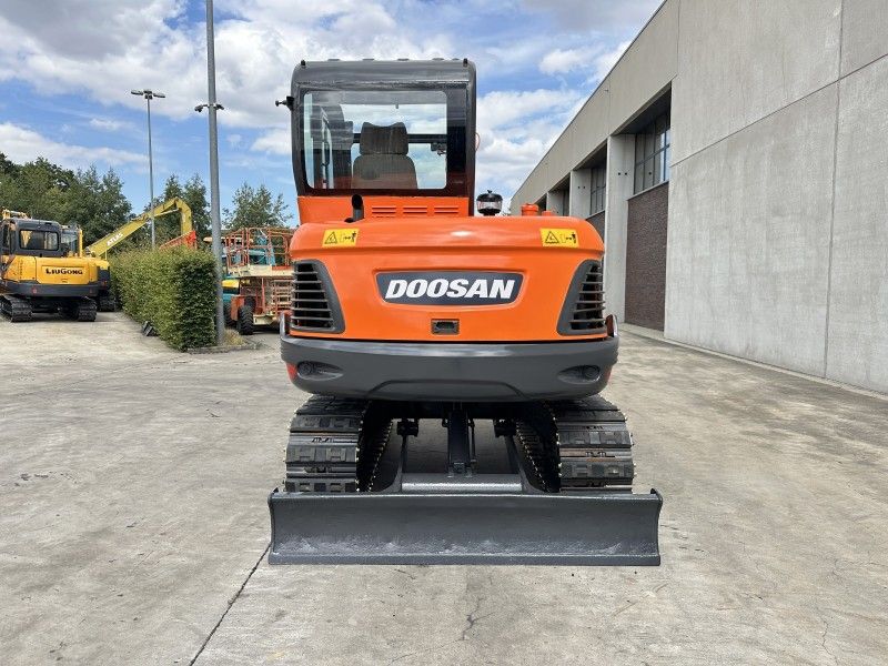 2019 Doosan DX55-9C Midi-Bagger