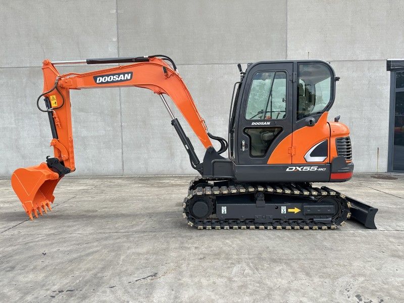 2019 Doosan DX55-9C Midi-Bagger