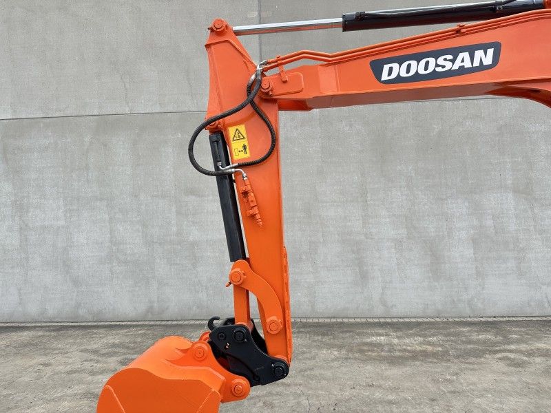 2019 Doosan DX55-9C Midi-Bagger