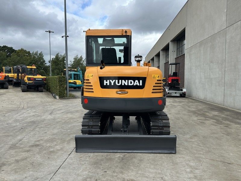 2016 Hyundai R60VS Midi Excavator