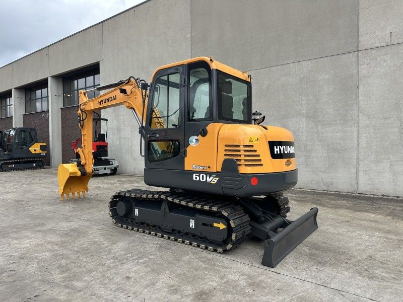 2016 Hyundai R60VS Midi Excavator