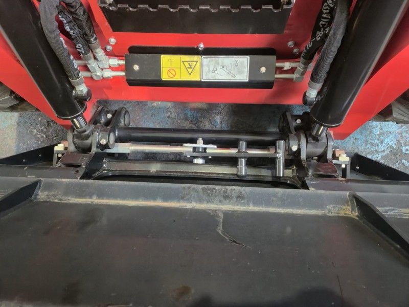 2024 Manitou 1900R – EU-Kompaktlader (neuwertig)