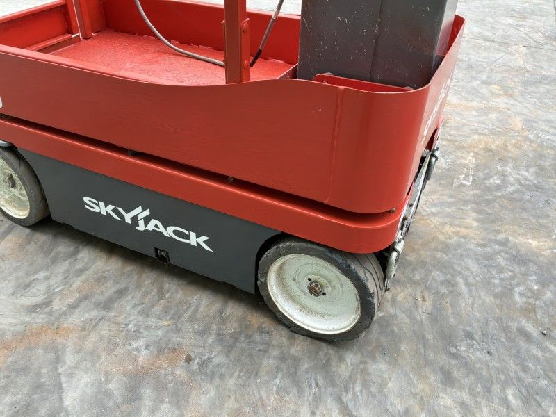 2017 Skyjack SJ16 Aerial Work Platform