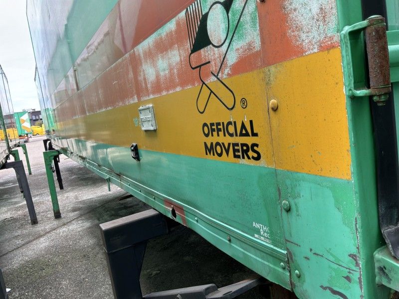 Wechselbehälter mit Seitentüren