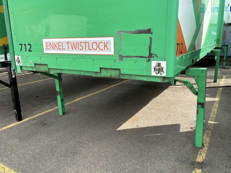 Wisselbak met schuifzeil