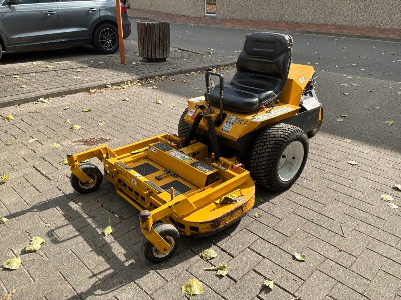 2006 Walker MBSD Ride-On Mower