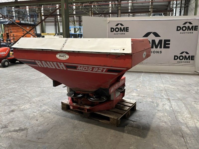 1994 Rauch MDS921 Mounted Centrifugal Fertilizer Spreader