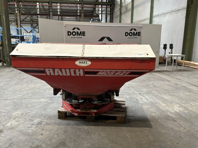 1994 Rauch MDS921 Mounted Centrifugal Fertilizer Spreader