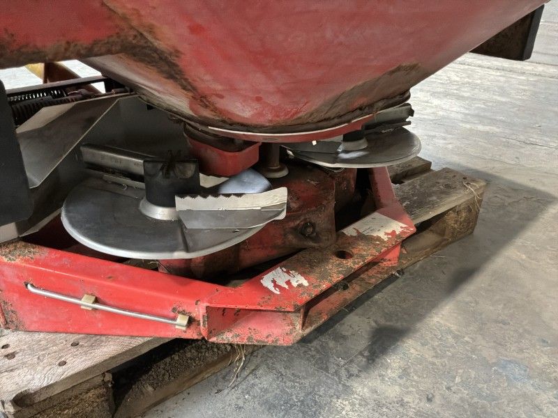 1994 Rauch MDS921 Mounted Centrifugal Fertilizer Spreader