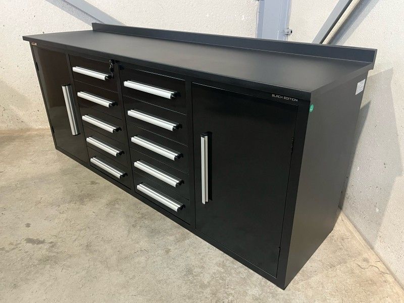 Metall-Werkbank mit 10 Schubladen