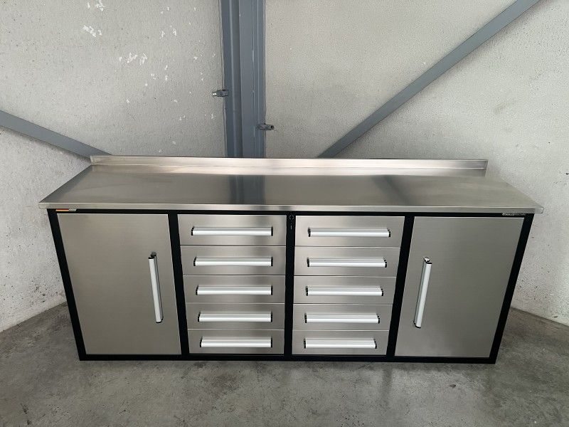 Stainless steel workbench with 10 drawers