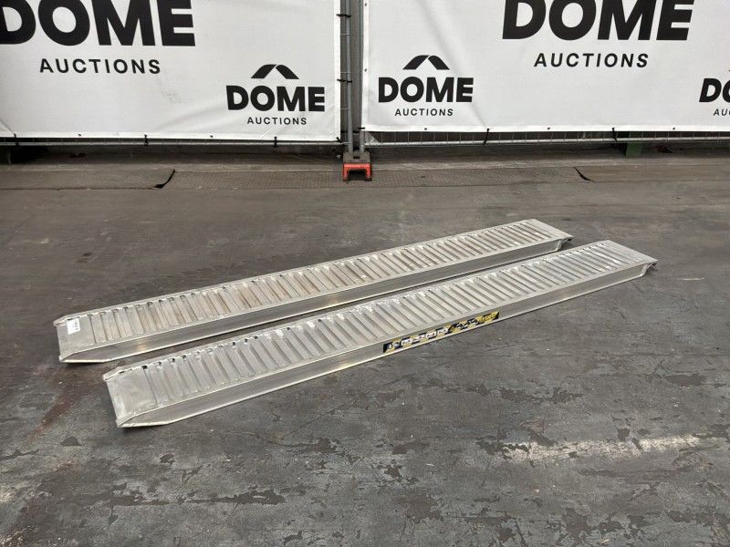 Aluminium-Auffahrrampen (unbenutzt) (2 Stück)