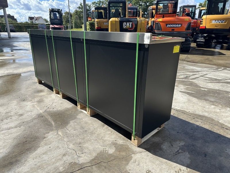 10FT-18D-2B-01B Workshop Cabinet (Unused)