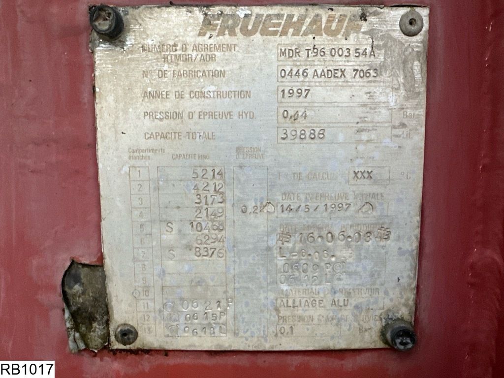 Fruehauf Fuel 39886 Liter, 7 Compartments
