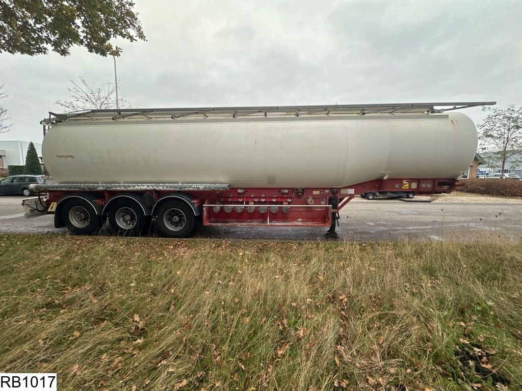 Fruehauf Fuel 39886 Liter, 7 Compartments