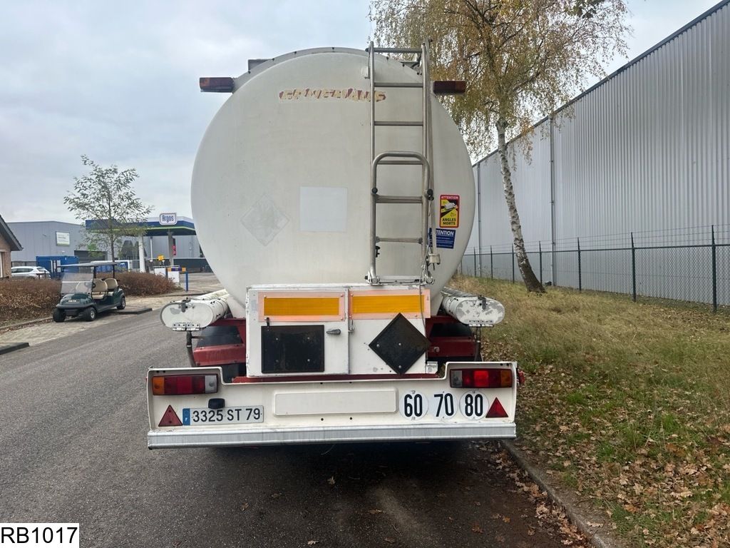 Fruehauf Fuel 39886 Liter, 7 Compartments