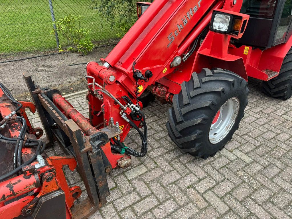 Schäffer 570 T Telelader / shovel Bak + Pelikaanbak